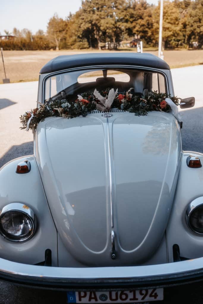 Brautauto Blumenschmuck